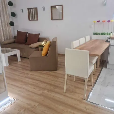 Aglaya 2 - Bay Апартамент Поморие
